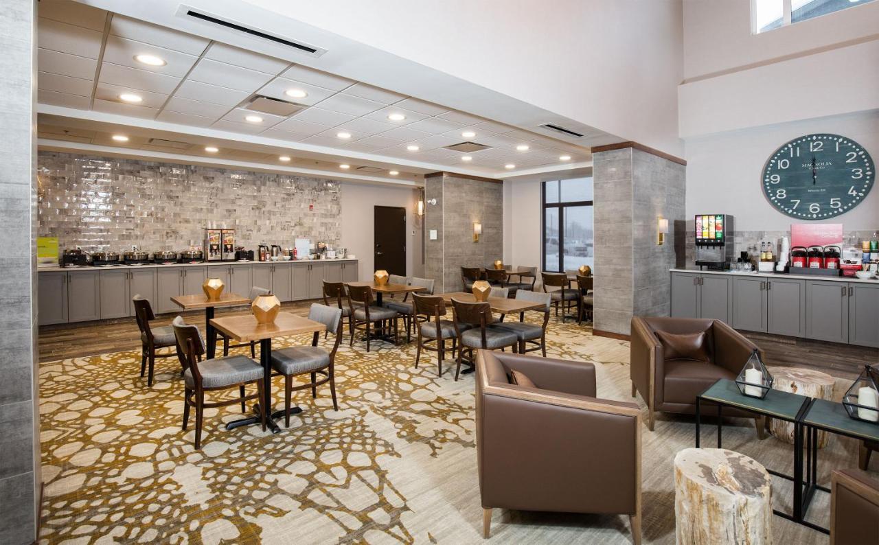 Pomeroy Inn & Suites Prince George Exteriér fotografie