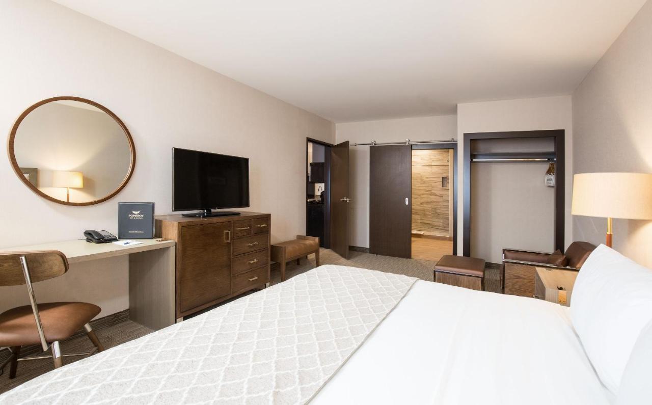 Pomeroy Inn & Suites Prince George Exteriér fotografie